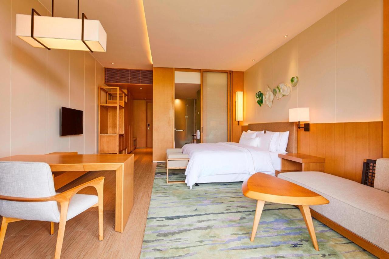 The Westin Shimei Bay Resort Wanning Exterior foto